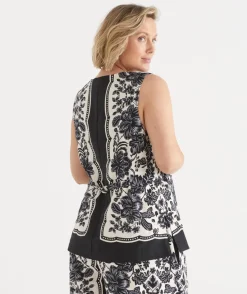 Noir Bloom Longline Vest